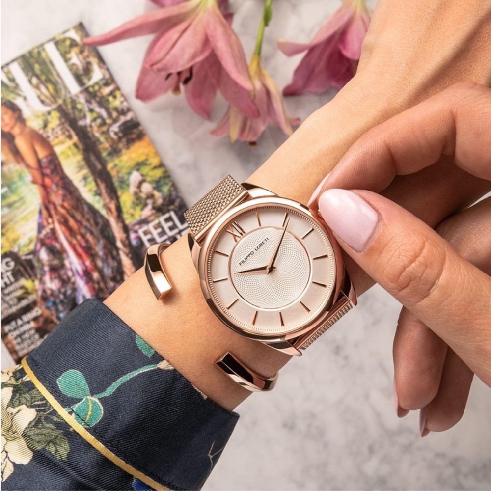 Felippo Loreti rose gold watch metal Rome piazza del campidoglio